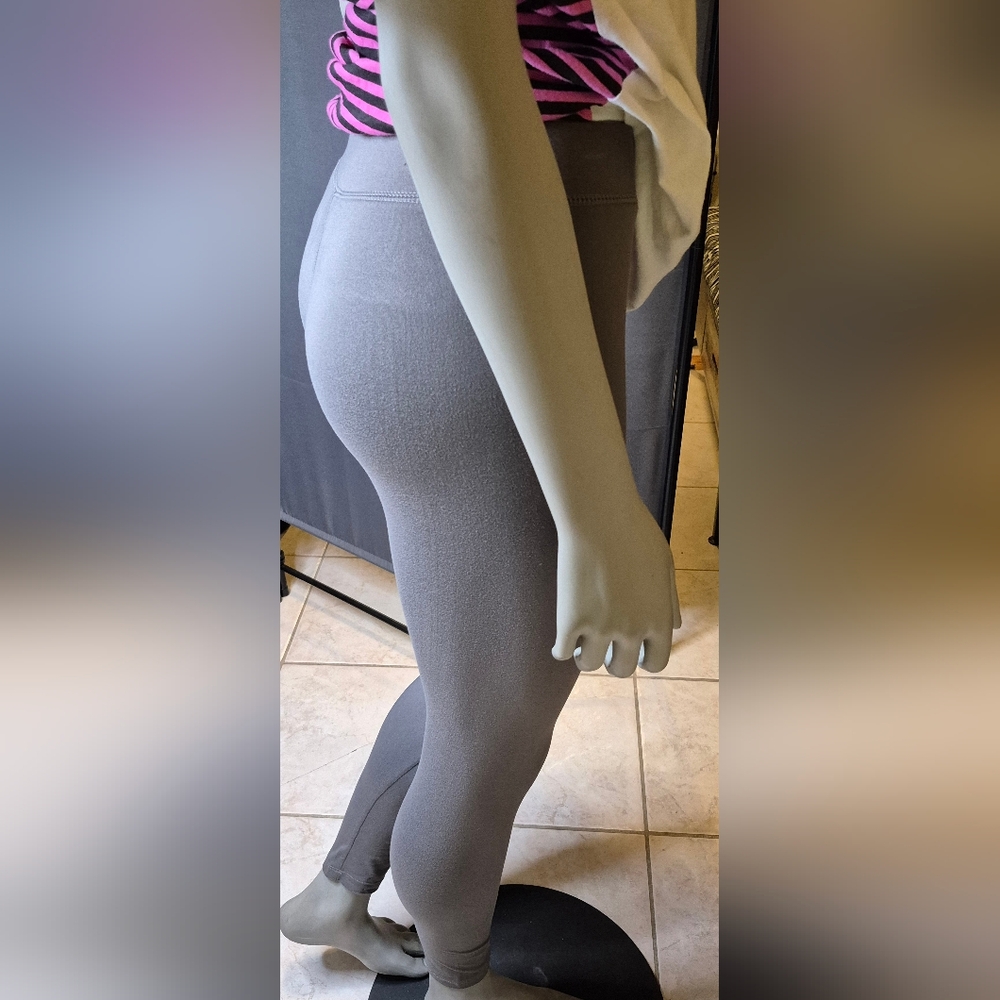 Hurley Charcoal Leggings with Hurley Color Label - Picture 7 of 16